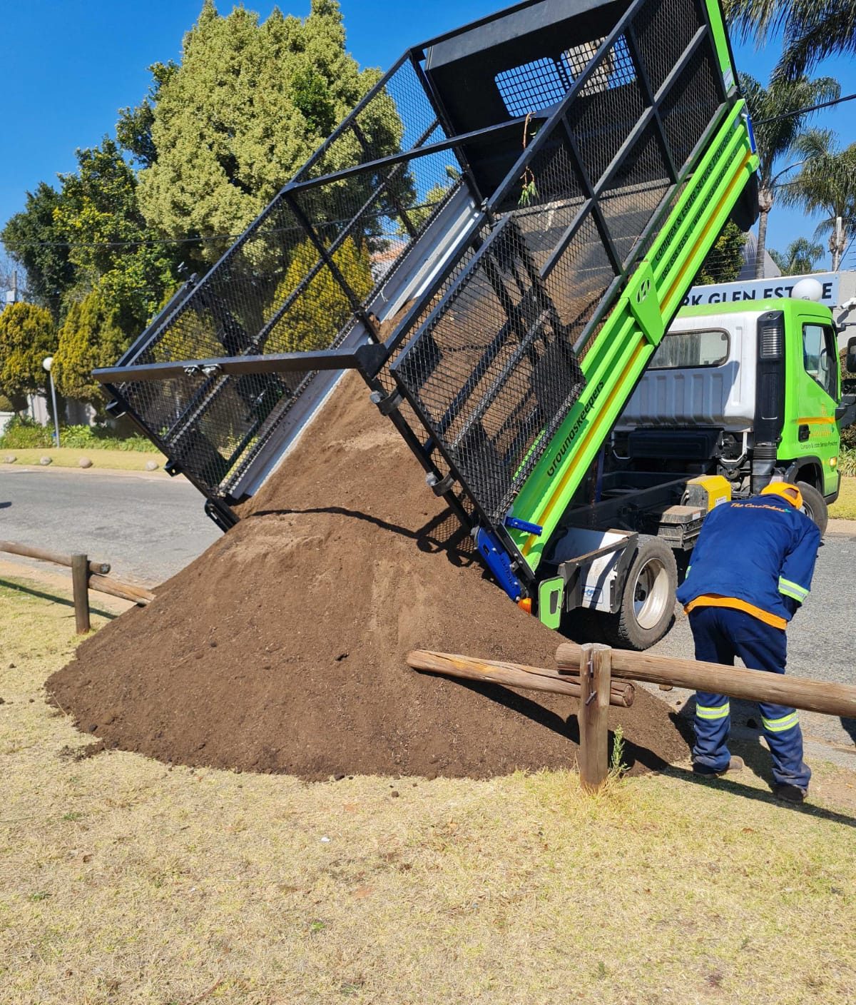 truck tipping compost
